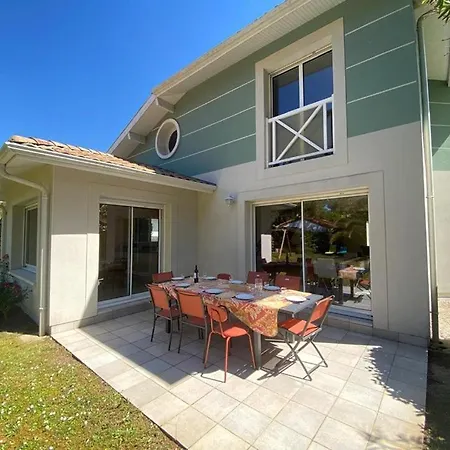 Villa Maison Spacieuse Au Calme Avec Beau Jardin Arbore *