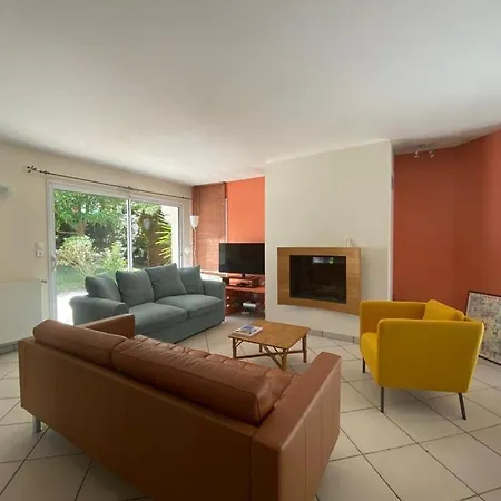 Villa Maison Spacieuse Au Calme Avec Beau Jardin Arbore Capbreton